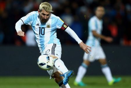 Argentina seek Messi magic against Iceland