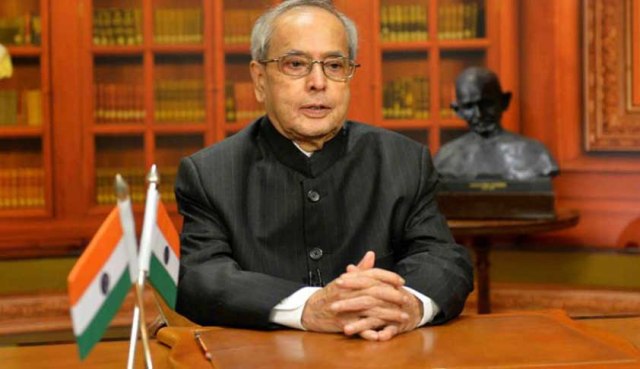 Pranab visits Hedgewar birthplace ahead of RSS speech