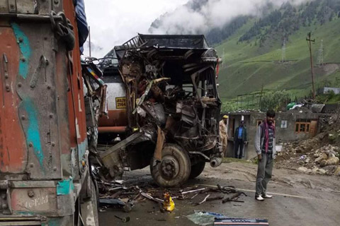 Five injured in Sonamarg road accident