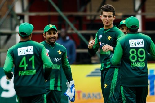Shaheen, Zaman sink Australia in dead rubber
