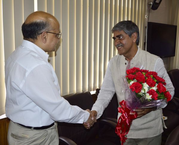 CS, Adm Secretaries bid farewell to Hemant Kumar Sharma
