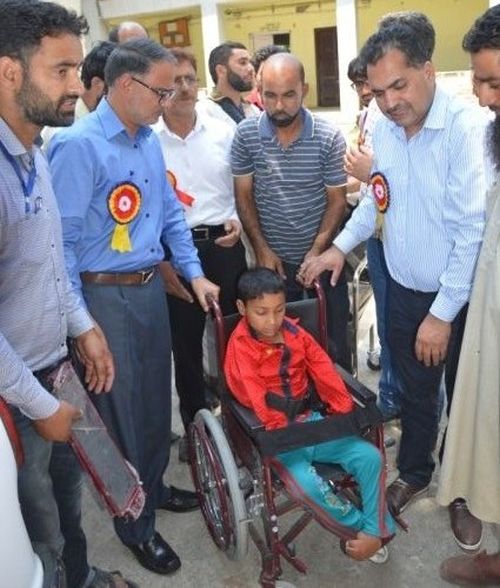 DDC Anantnag distributes 161 aids, appliances among differently-abled children