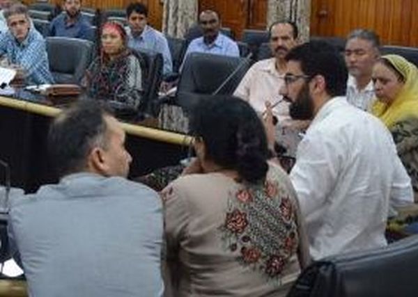 DC Srinagar reviews Independence Day arrangements