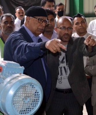 Governor visits Nunwan Yatra Base Camp