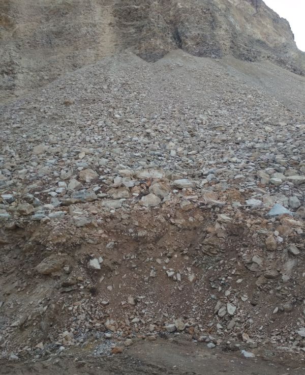 Illegal quarrying costs one more life in Gandebal, authorities pass the buck