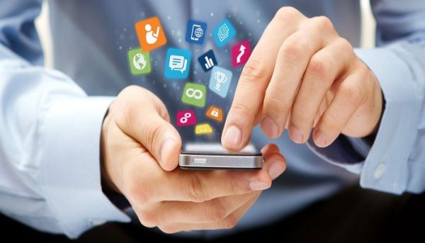 What is shaping up the thinking of Youth in Kashmir