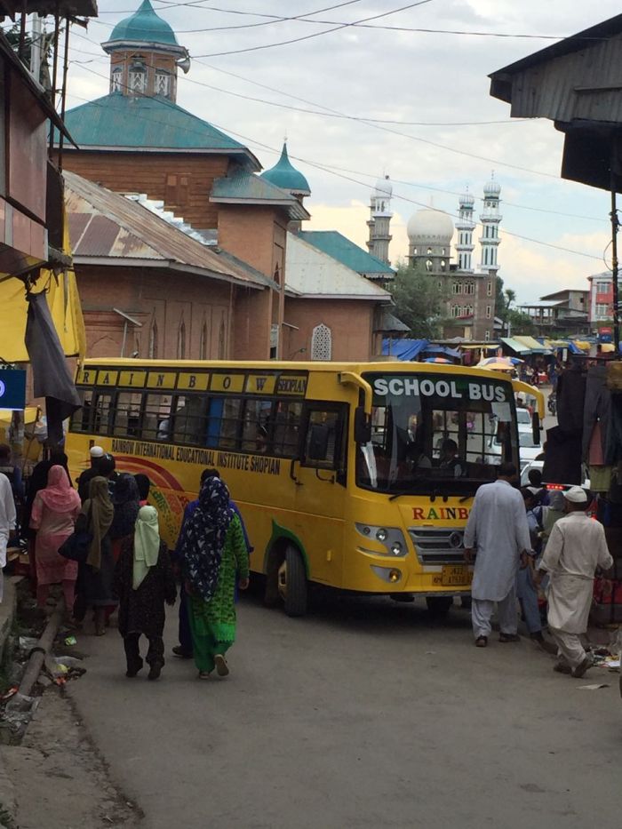 Frequent traffic jams irk commuters in Shopian town