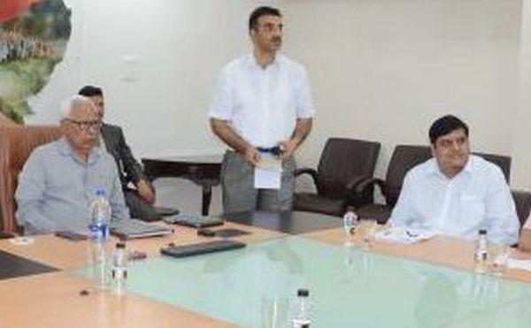 Governor launches Finance Department mobile-friendly website