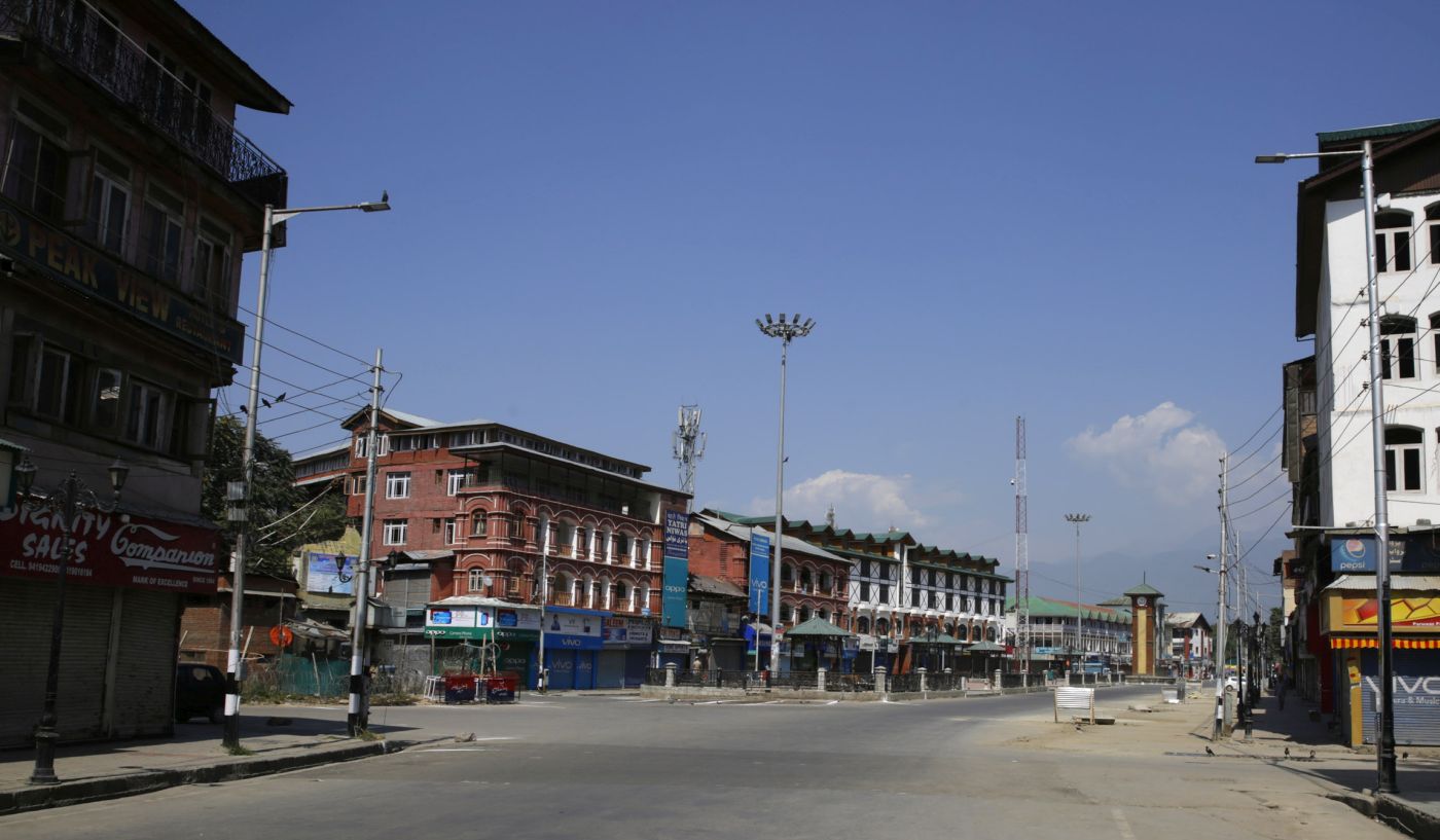 Valley remains shut on second day