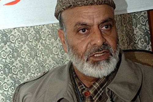 Geelani, Malik pay tributes to Sheikh Aziz