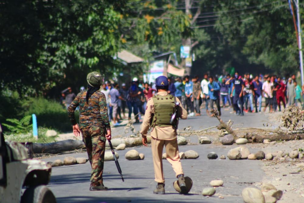 4 more militants killed in Shopian encounter