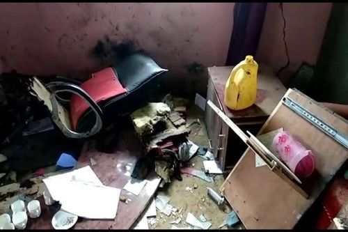 Suspect in low intensity blast flees police custody