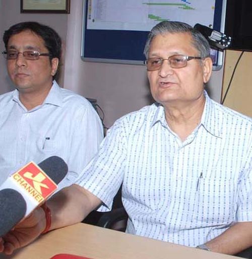 Bhagat reviews functioning of Tourism Department