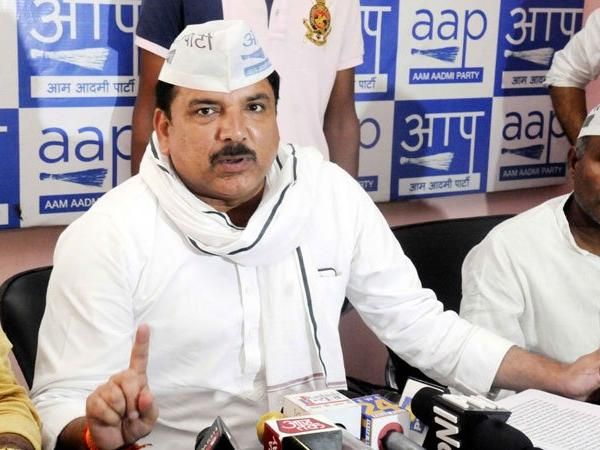 Hollande’s remarks prove Rafale a big scam: AAP leader
