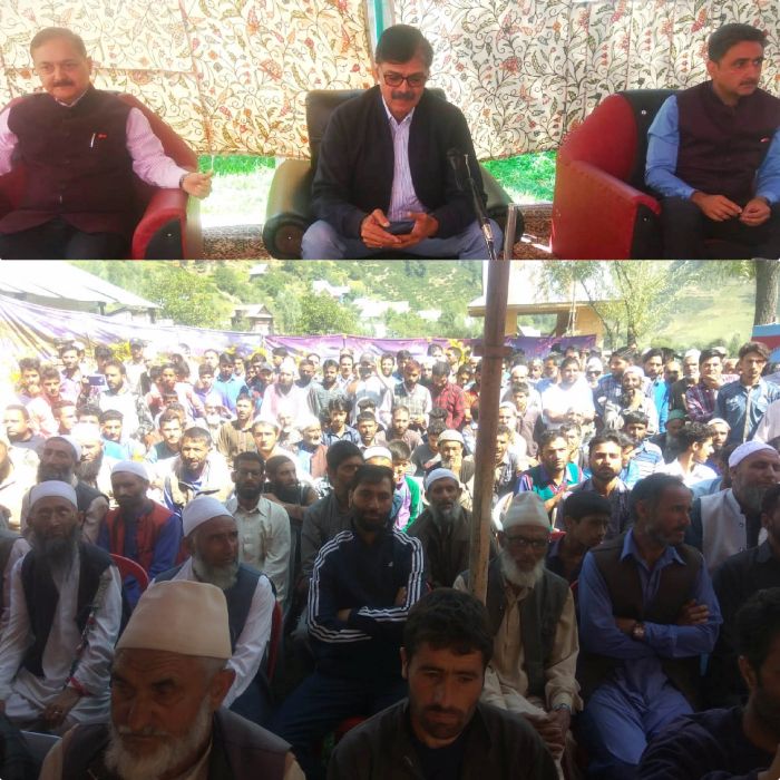 Advisor Vijay Kumar reviews developmental scenario at Machhil