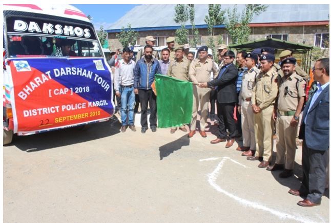 Kargil police organizes Bharat Darshan Tour