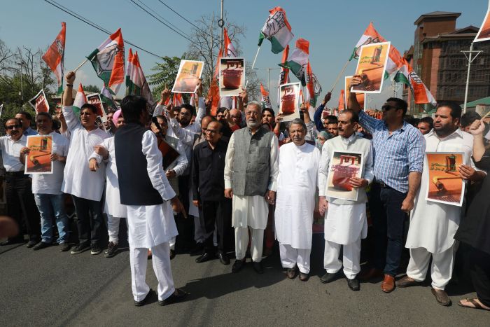 Congress holds protest against rising prices on Petroleum/Gas products