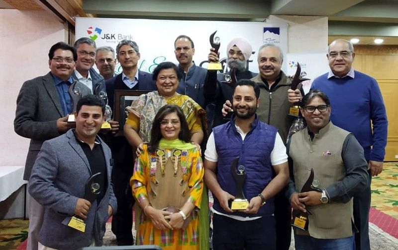 Advocate Altaf Naik lifts ‘Legal Eagles Golf Tourney’