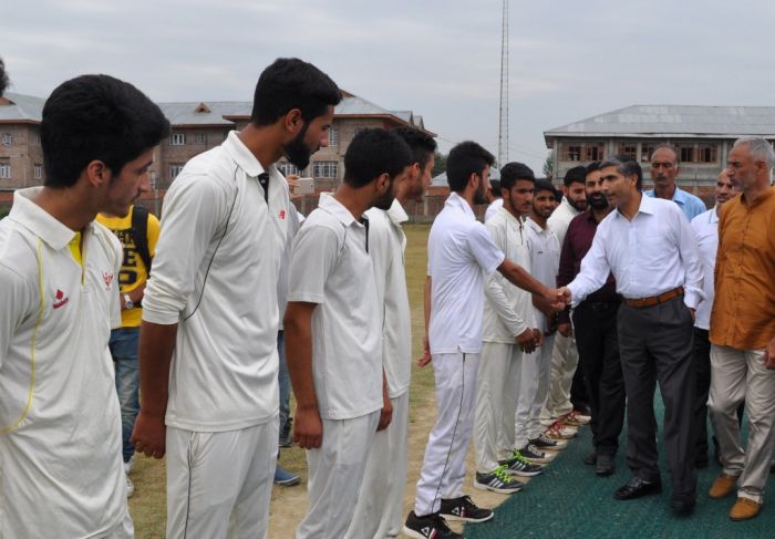 DDC Pulwama inaugurates District level cricket tournament