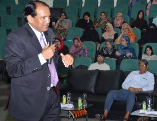 Special DGP delivers lectures on social emotional learning at KU