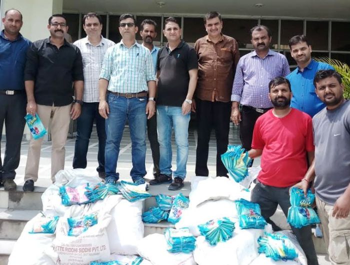 SPCB team seizes banned polythene material