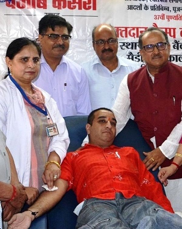 Speaker inaugurates blood donation camp