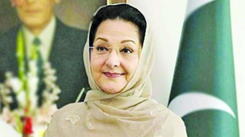 Nawaz Sharif’s wife Kulsoom Nawaz dies in London