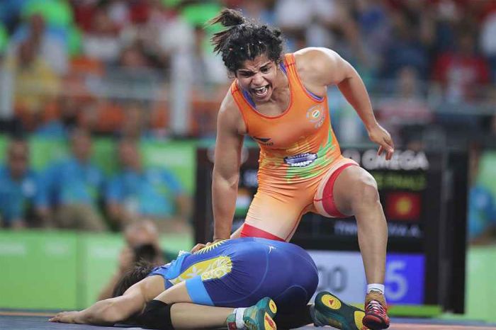 Sakshi Malik grabs spot for World Championship, Ritu to fight with Pinky