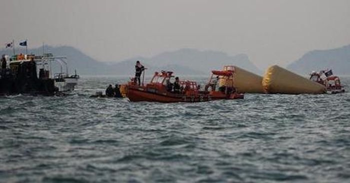 More than 100 die in Lake Victoria ferry disaster