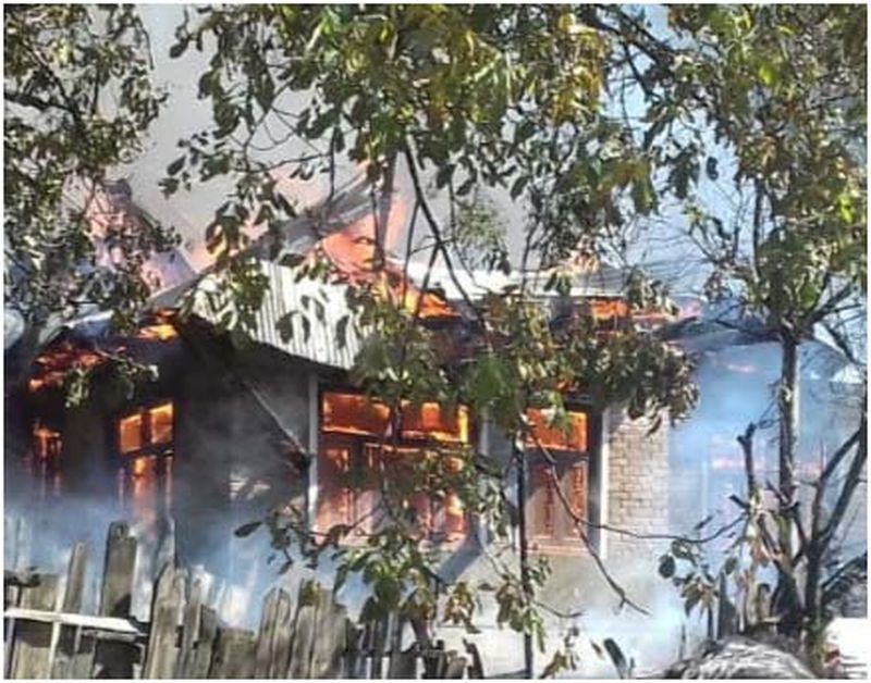 LPG cylinder burst causes massive fire in Karnah