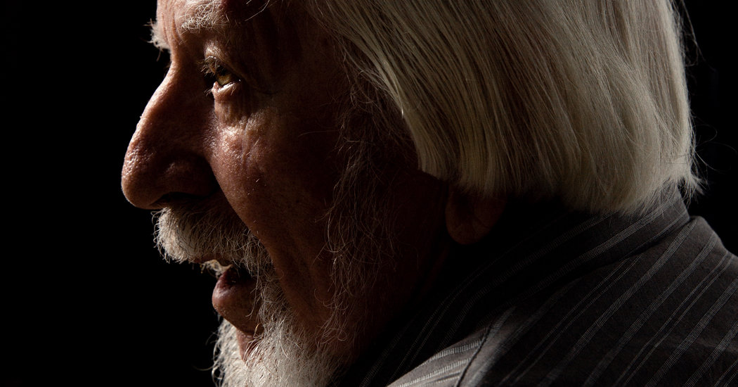 Original Big Bird, Caroll Spinney, Leaves ‘Sesame Street’ After Nearly 50 Years