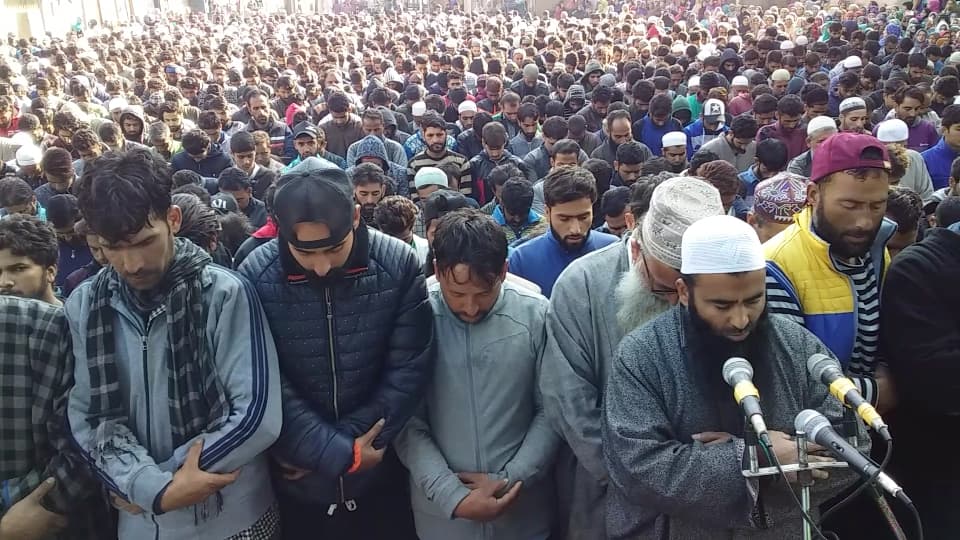 Thousands attend last rites of B’la militant