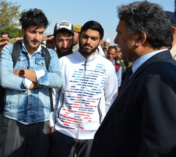 Advisor Ganai meets public delegations in Budgam