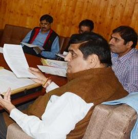 Advisor Vyas discusses issues of Kashmir University, Reasi town