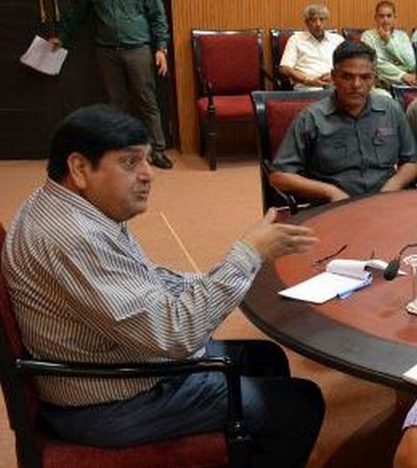Advisor Vyas listens to public issues at Jammu