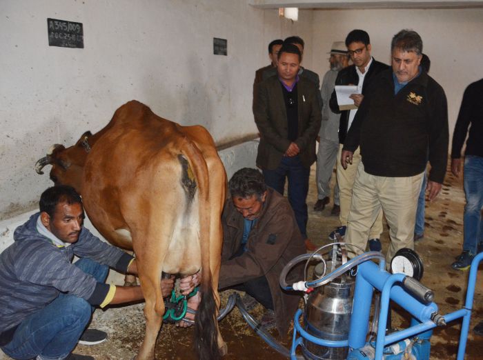Milk Plant at Leh with 2000 ltr/hour capacity to be made functional soon: Samoon