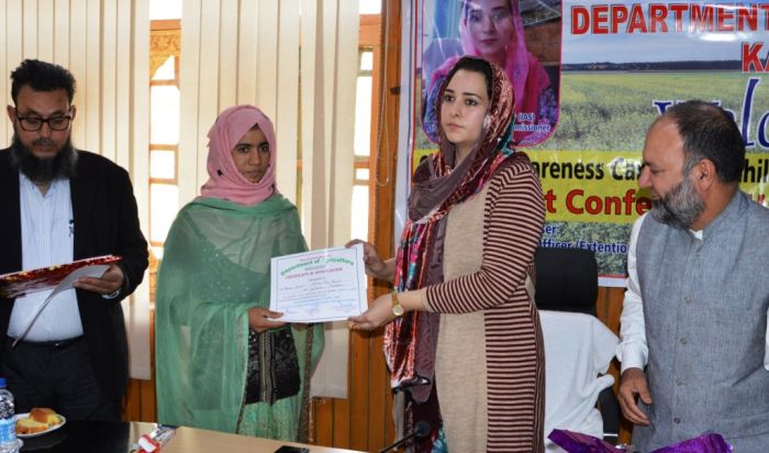 DDC Budgam urges women to participate in progressive farming