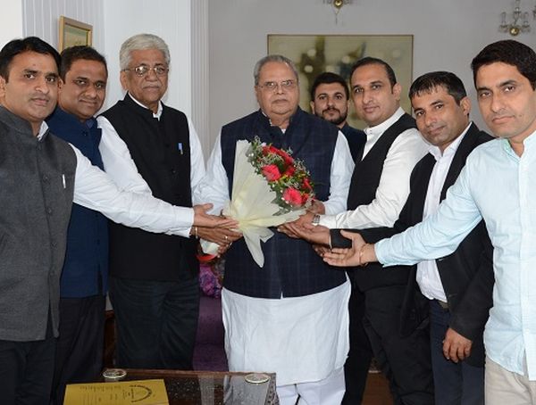 J&K High Court Bar Association, Jammu, delegation meets Governor