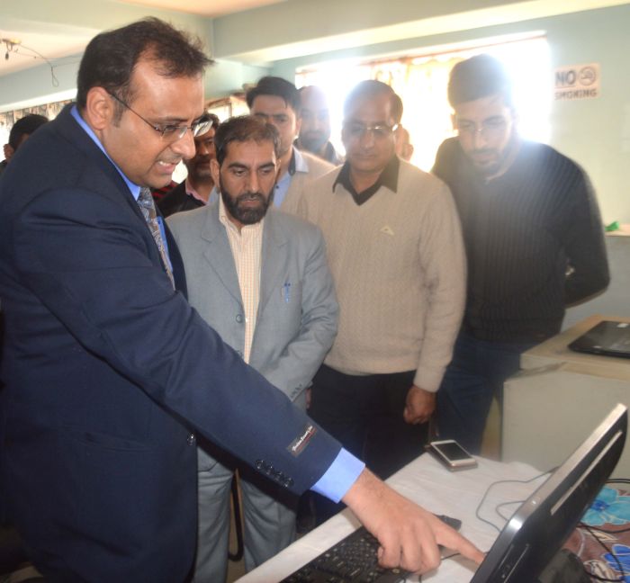 Commissioner Secy Labour inaugurates digitization of CPF record