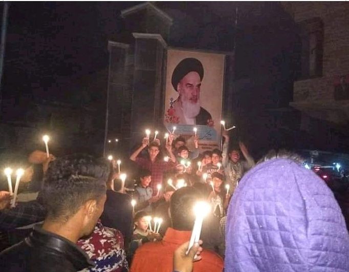 Protesters hold candlelight vigil against Kulgam killings at Khomeini Chowk