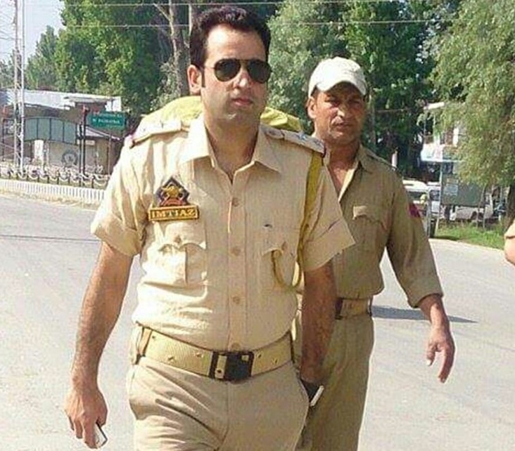 Gunmen kill police sub-inspector in Pulwama