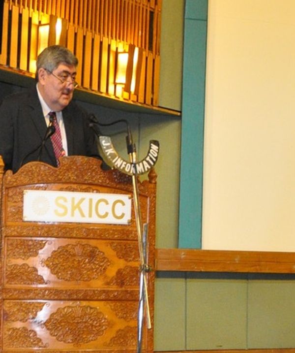 Justice Sanjay Kishan Kaul pitches for mediation over litigation