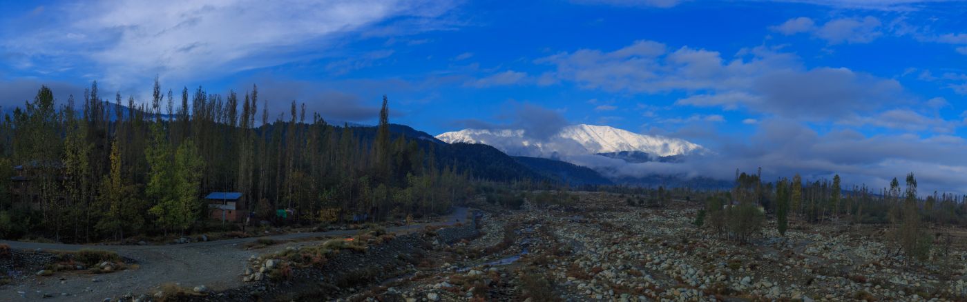 In a first of the season, Affarvat mountain, overlooking Gulmarg and Tangmarg…