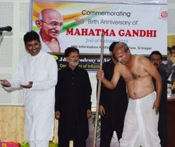 Cleanliness key to physical well being, emancipated society: Ganai