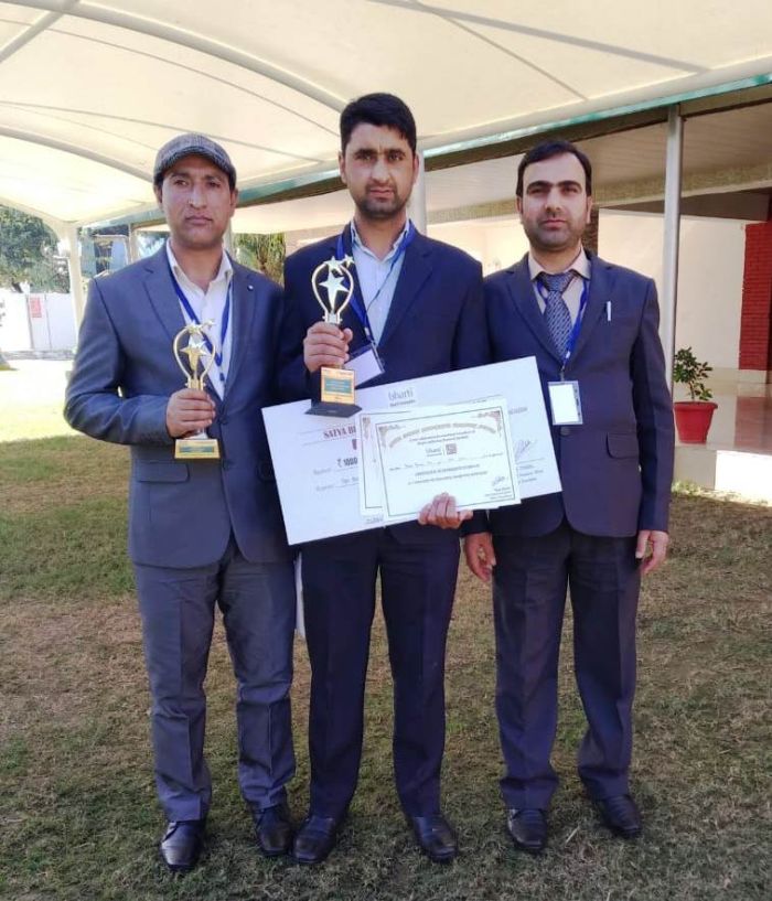 Teachers of AGS Hazik, Ziran felicitated