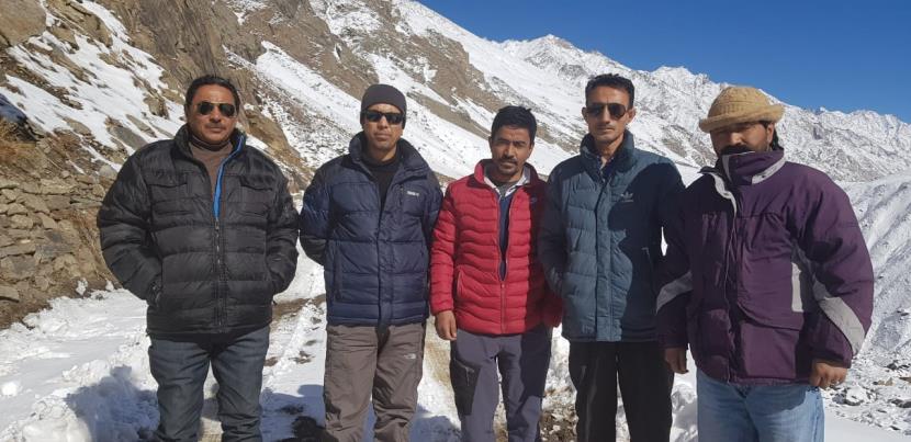 Tashi takes stock of snow clearance work on Kargil-Zanskar Road