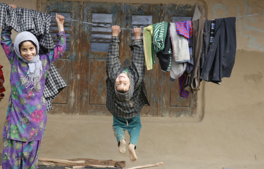 “Look what my mischievous bro is doing”!