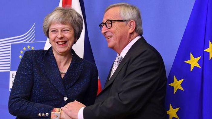 EU leaders approve Brexit divorce pact with UK