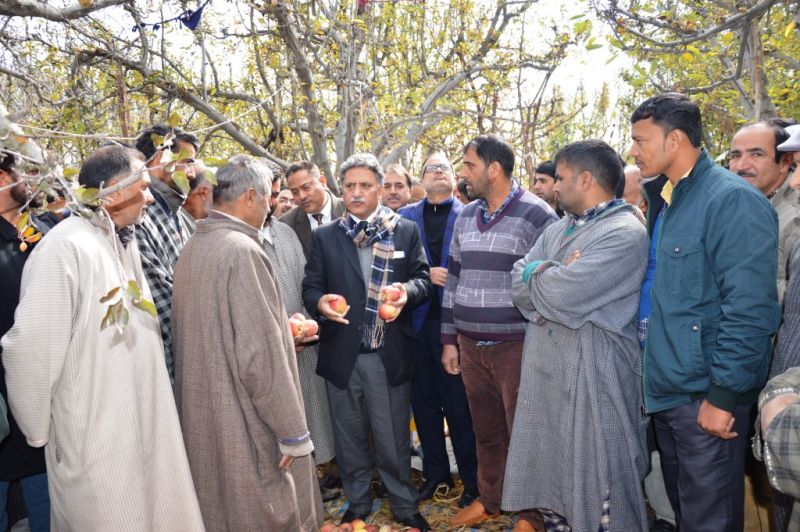 Ganai takes stock of post-snowfall situation in Anantnag