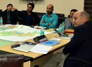 Sharma reviews progress on Srinagar Master Plan preparation